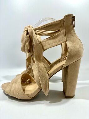 Wild Diva Natural Block Heel Sandals with Ankle Tie 8 Festival Neutral New
